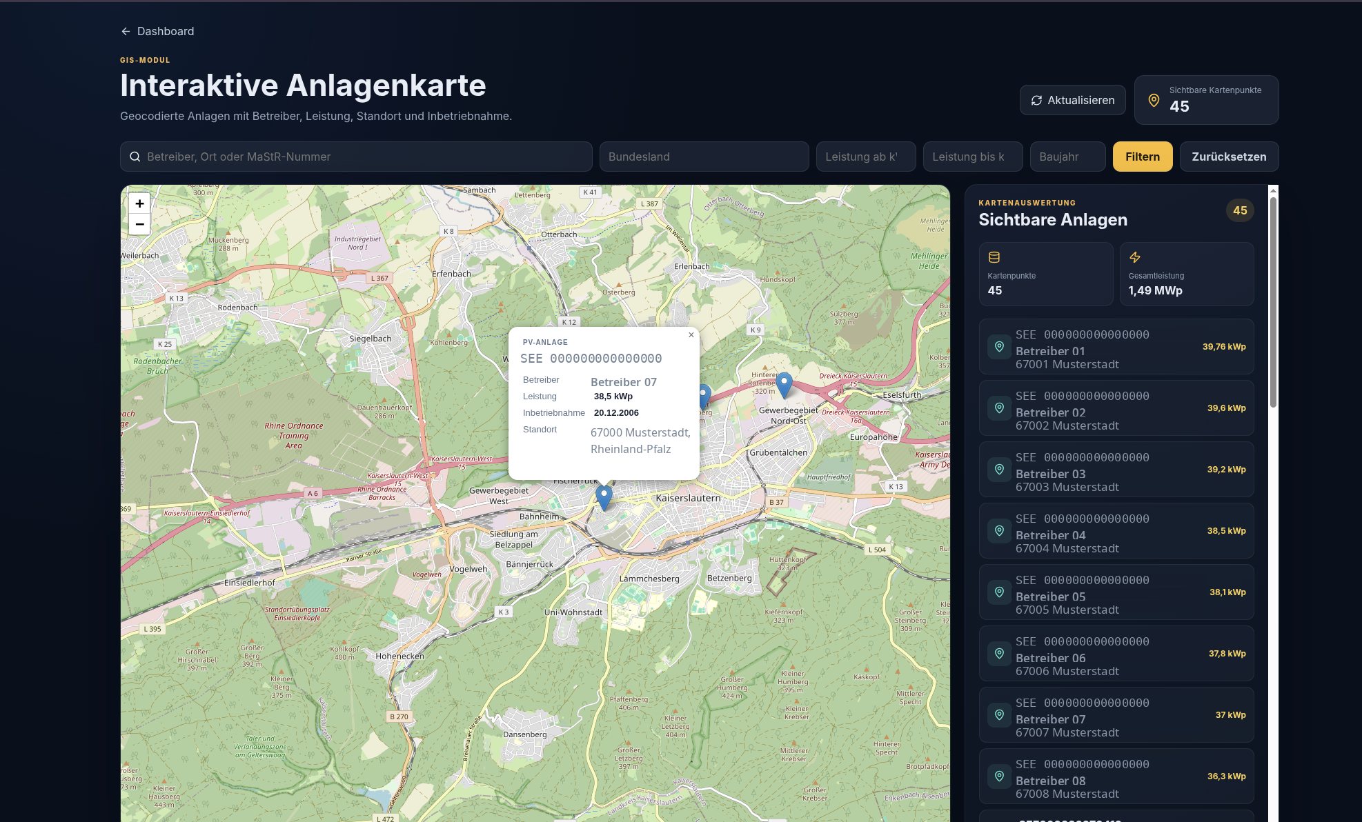Interaktive Anlagenkarte mit geocodierten PV-Anlagen, Markern und einer Kartenauswertung mit Leistungsangaben